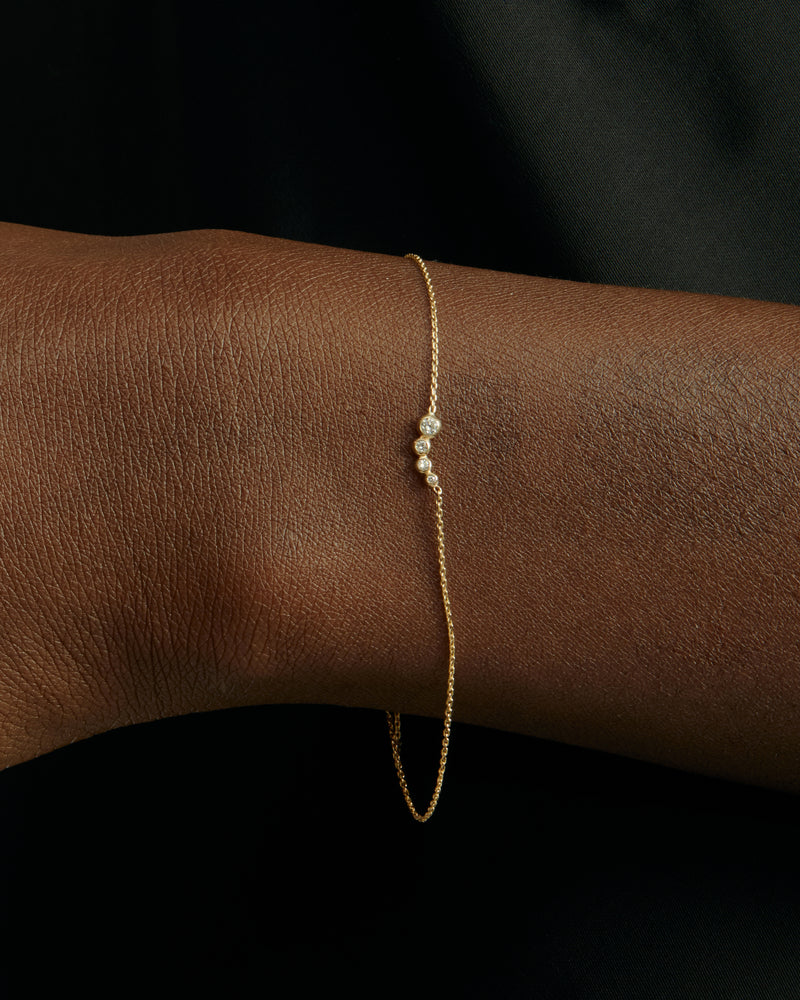 Fine Bloom Diamond Bracelet Gold | Sarah & Sebastian onBody