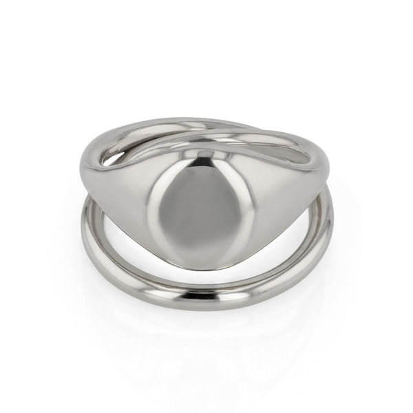 Cast Round Signet Ring Silver | Sarah & Sebastian