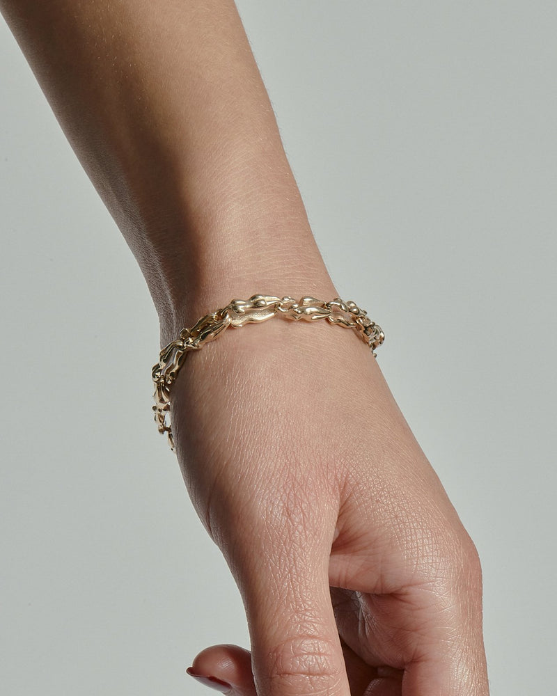 Gaia Bracelet Gold | Sarah & Sebastian onBody