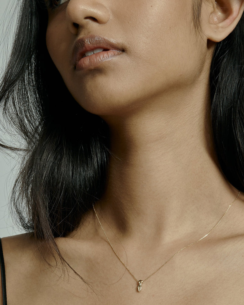 Gaia Necklace Gold | Sarah & Sebastian onBody