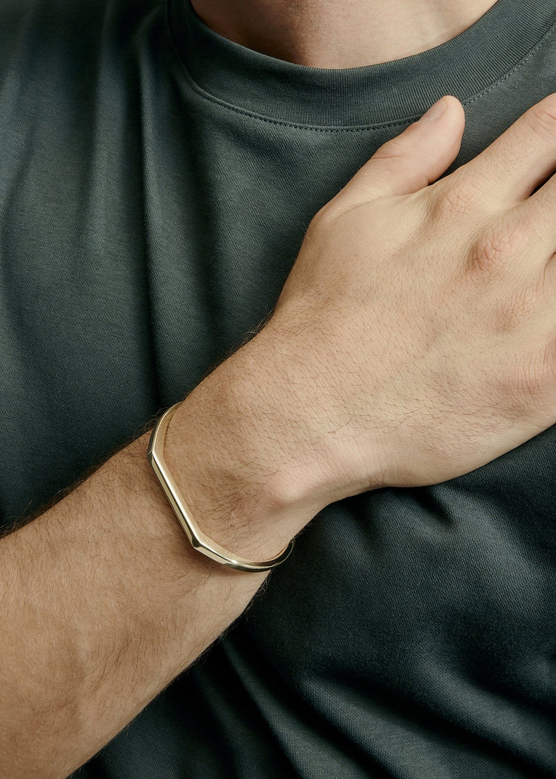 Ingot Cuff Unisex Gold | Sarah & Sebastian onBody