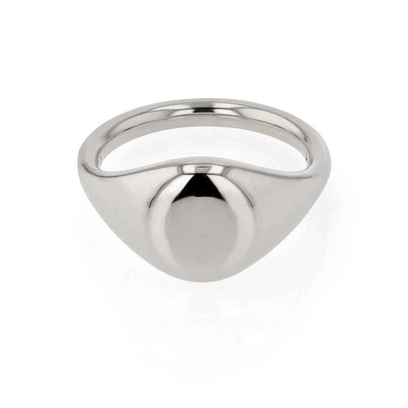 Ingot Round Signet Ring Silver | Sarah & Sebastian