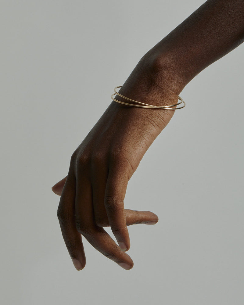 Interlinked Bangled Bangle Gold | Sarah & Sebastian onBody