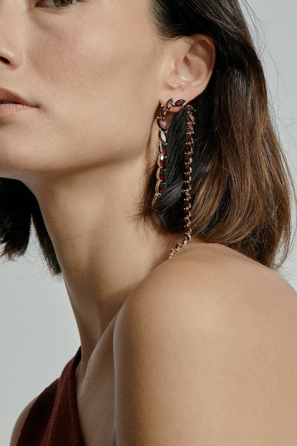 Large Winedark Chain Earrings Gold | Sarah & Sebastian onBody