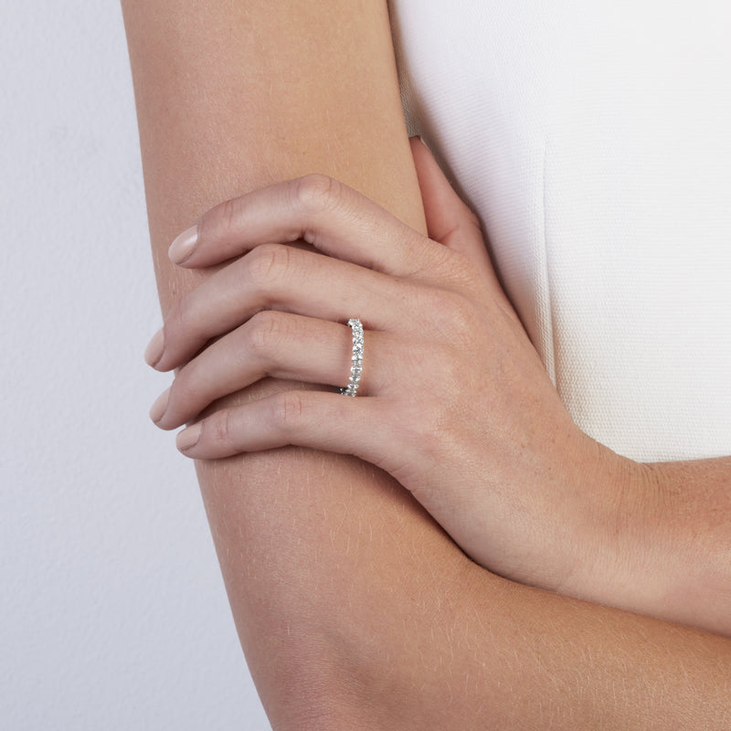 Overlay Brilliant Ring White Gold | SARAH & SEBASTIAN hoverimage