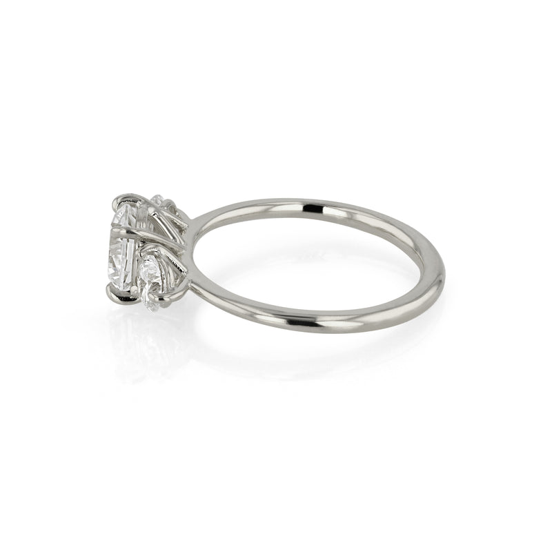 Round III Ring White Gold | Sarah & Sebastian