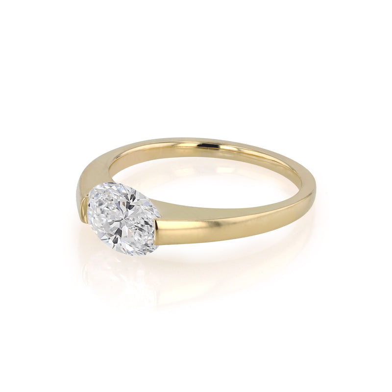 Suspense Oval Diamond Ring Gold | Sarah & Sebastian