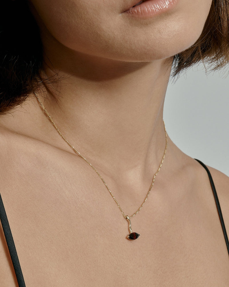 Winedark Form Necklace Gold | Sarah & Sebastian onBody